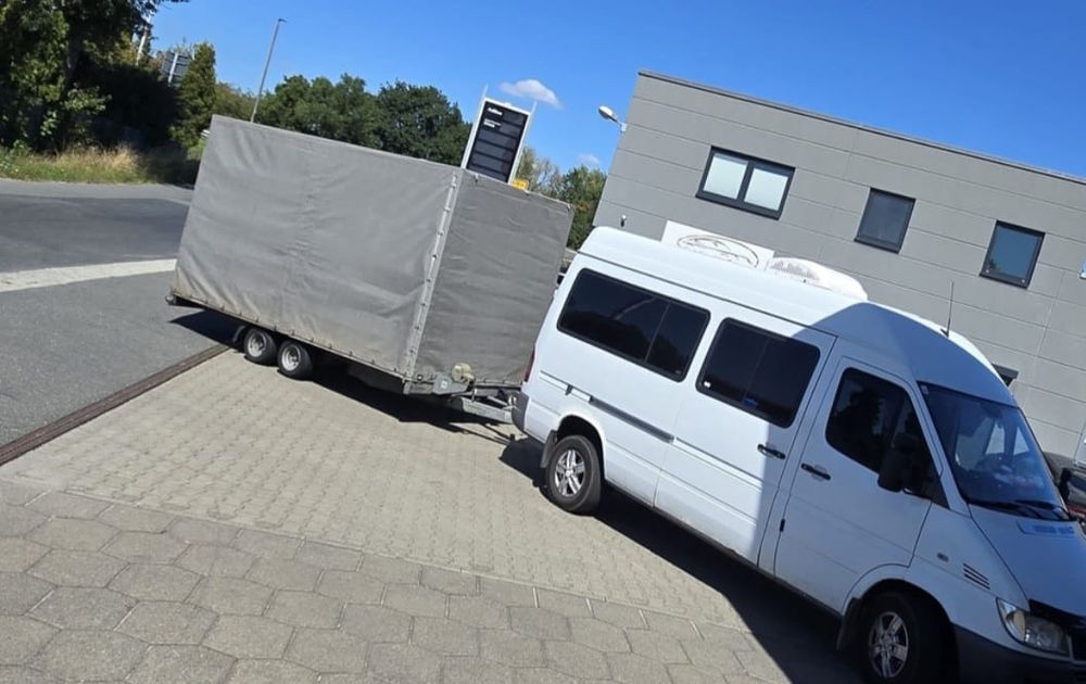 Remorca/platforma auto