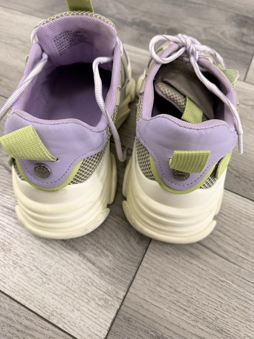 Сникърси Steve Madden