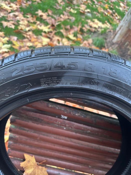 2 anvelope iarna Continental 255/45/R18