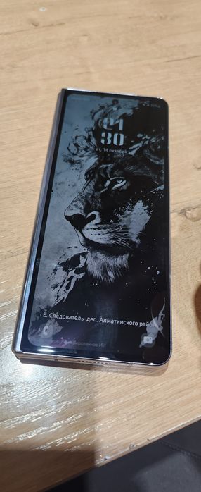 Samsung z Fold 5 demo. Без симки