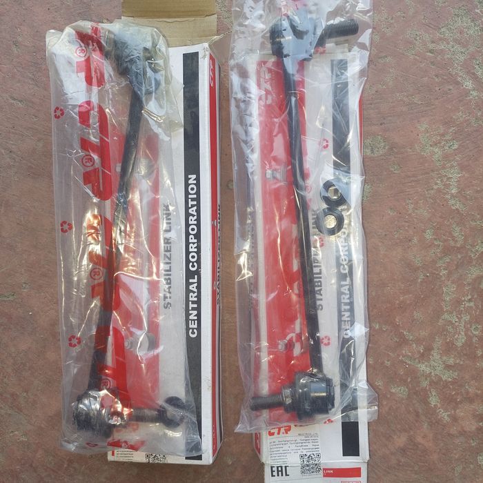 Тяги стабилизатора передней подвески  NISSAN JUKE