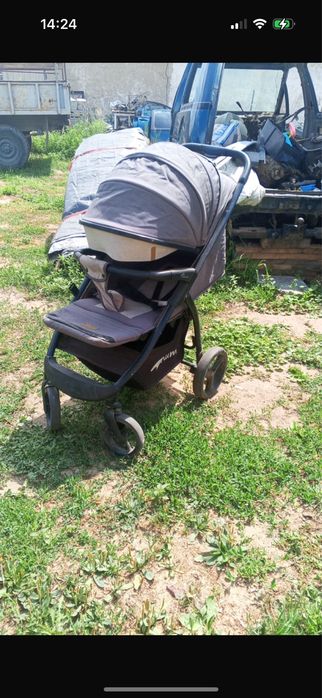 Продам  коляску.