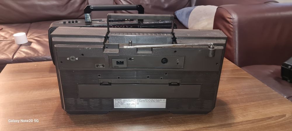 Vand 3. Boombox-uri Sharp WQ-T352H, GF-5757HB, GF-8585HB