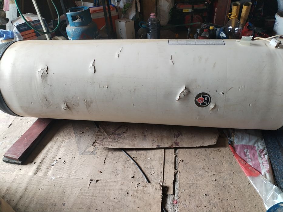 Vând Boiler termoelectric