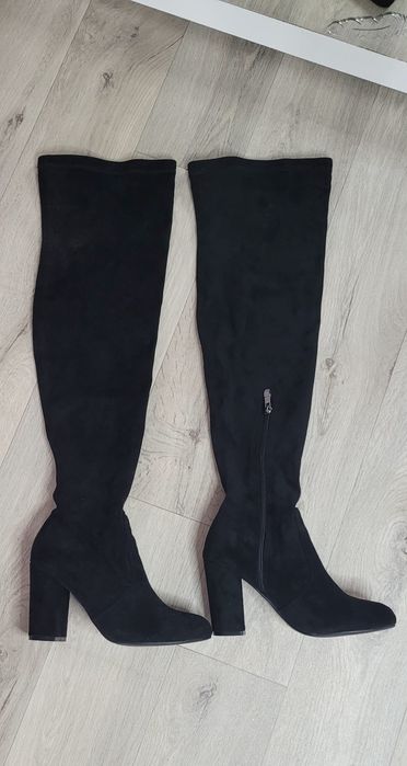 Cizme lungi negre