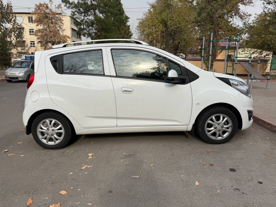 Sotiladi spark avtomat 1 qol