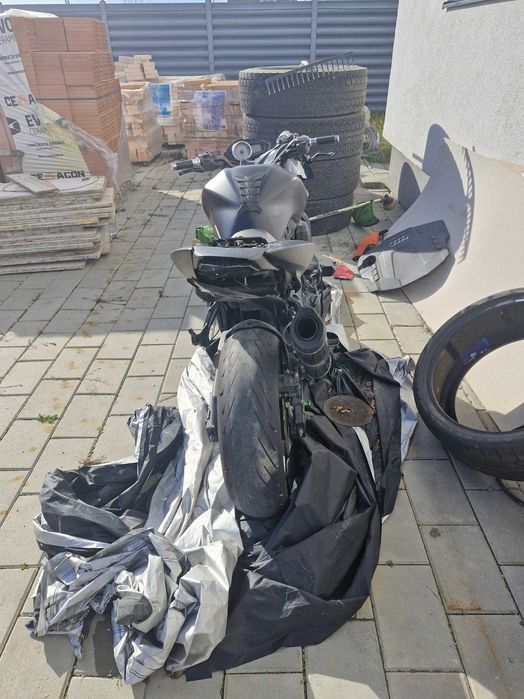 Vând Kawasaki Z750 An fabricație 2008,38 000 km