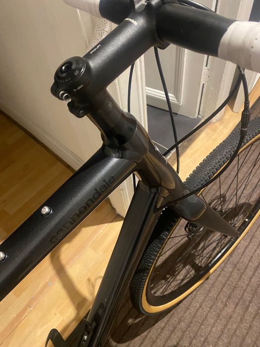 Bicicleta cannondale topstone 3