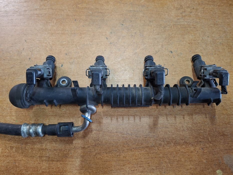 Rampă injectoare Opel Corsa C  Astra G 1.2 Z12XE