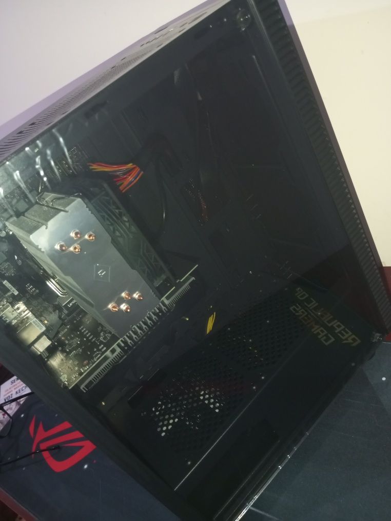 Kompyuter , pc I5-12400F , rasmda yaxshi ko'rinmagan
