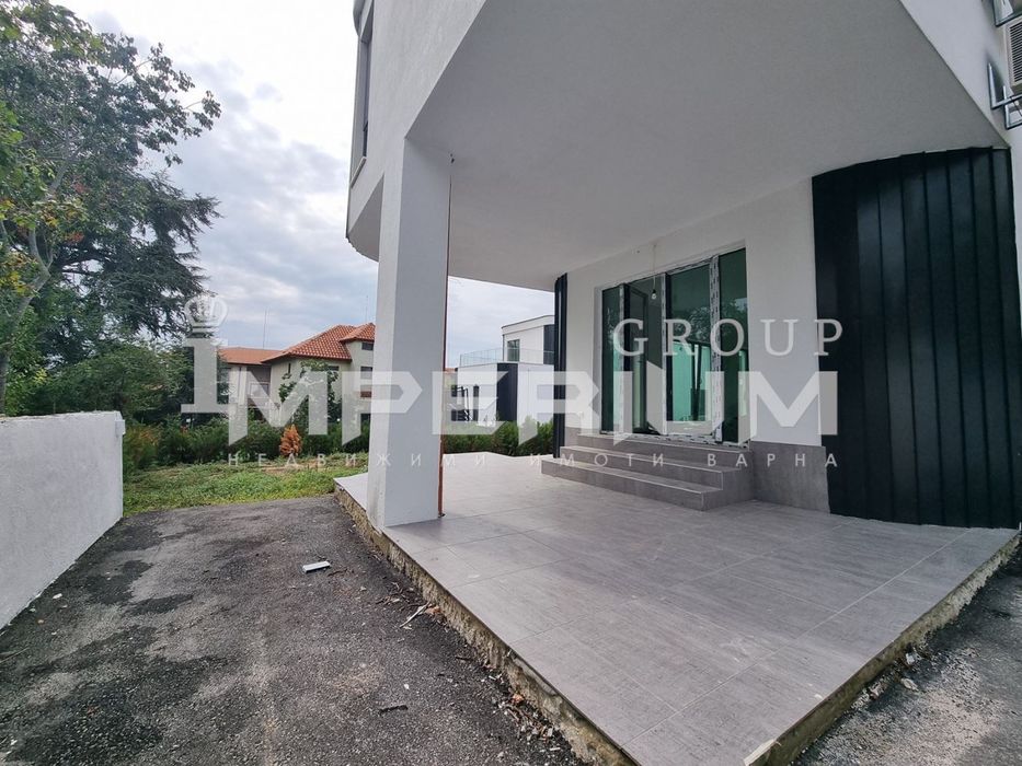 Продава се Тристаен апартамент в Варна, м-т Траката - 117 кв.м за 1624 €/кв.м - Снимка #4