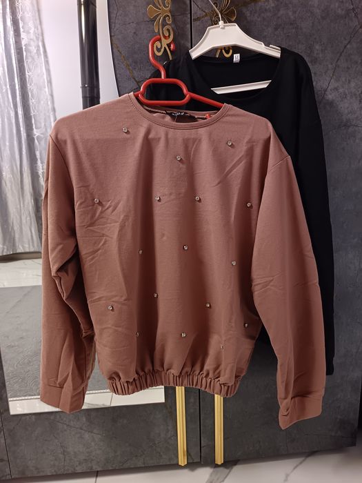 Продавам дрехи(нови).