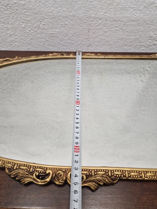 Бароково огледало с месингов обков