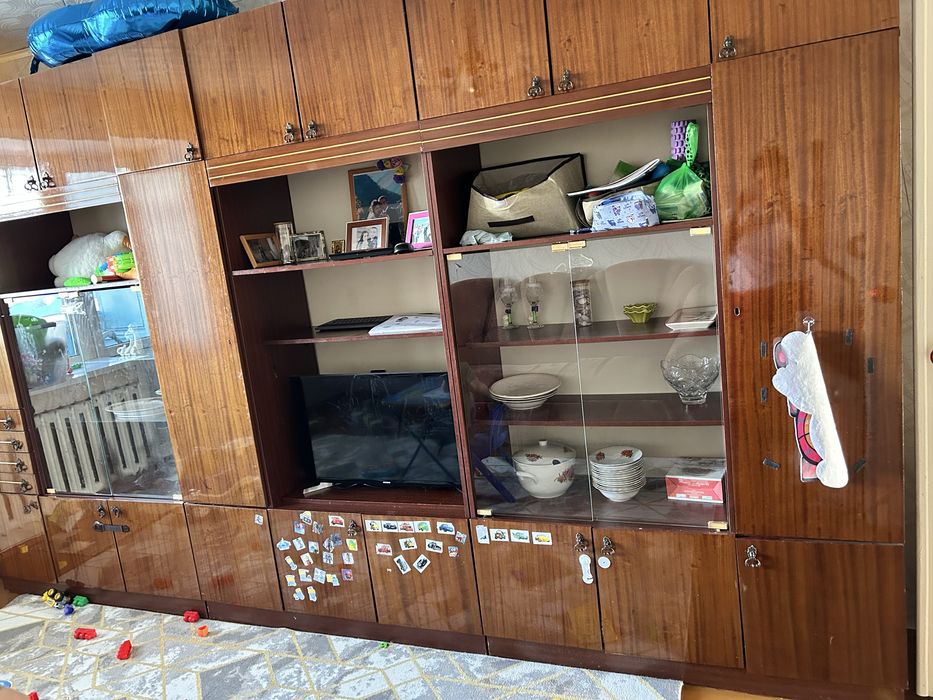 Стенка в зал бесплатно!