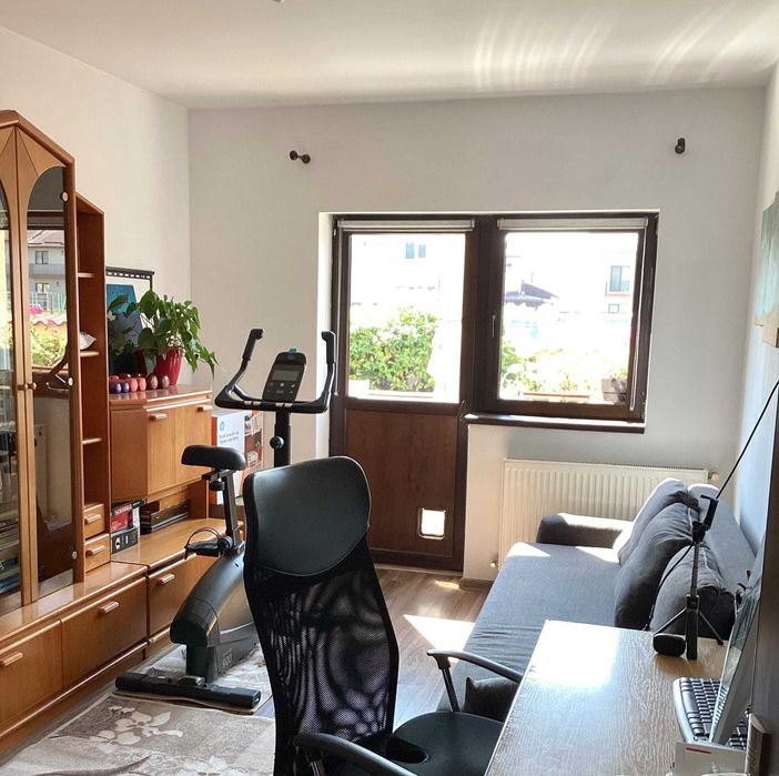 Propietar Vând Casă tip duplex cu 4 dormitoare in Sanpetru