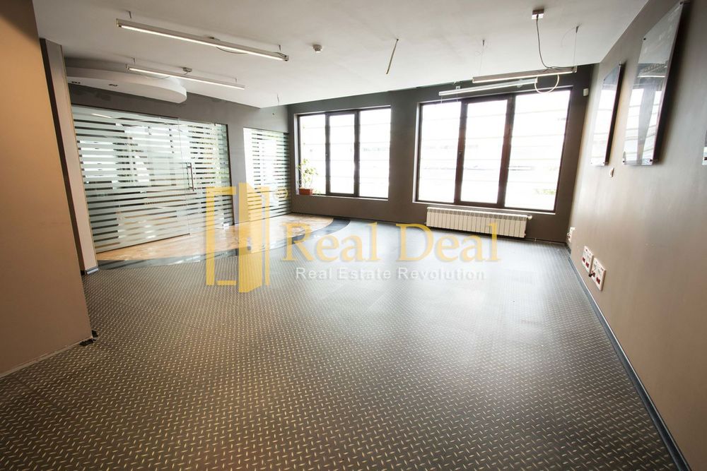 Дава се под наем Офис в София, Лозенец - 255 кв.м за 1200 € - Снимка #9