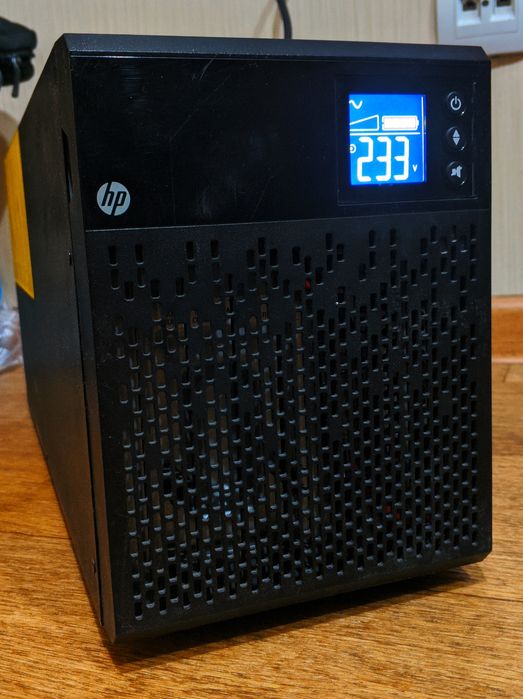 Источник бесперебойного питания UPS HP 1500VA