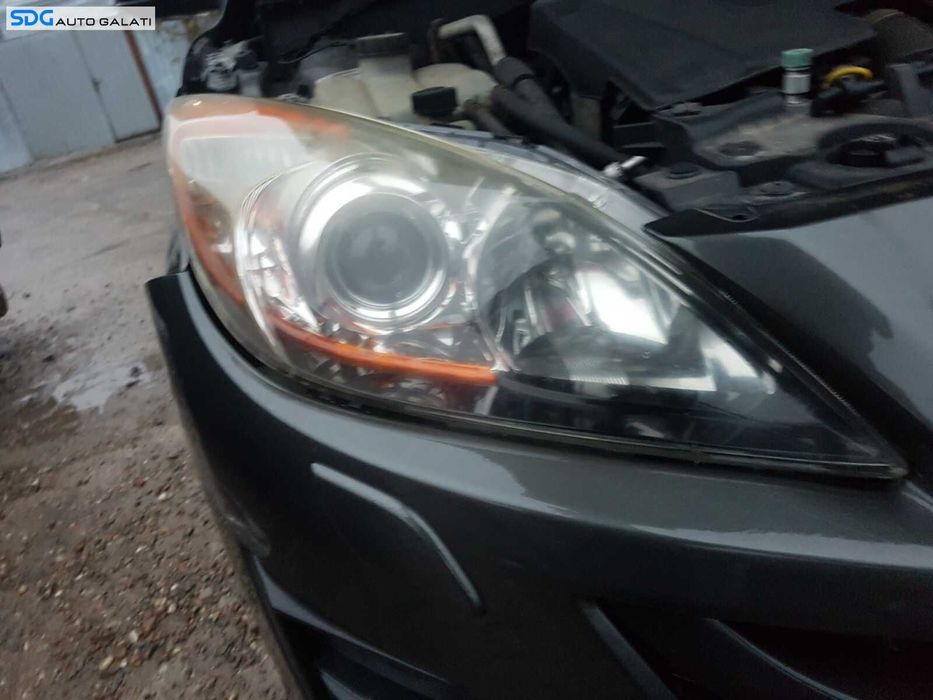 Far Dreapta Halogen cu Defect Pentru Piese Mazda 3 2009 - 2013