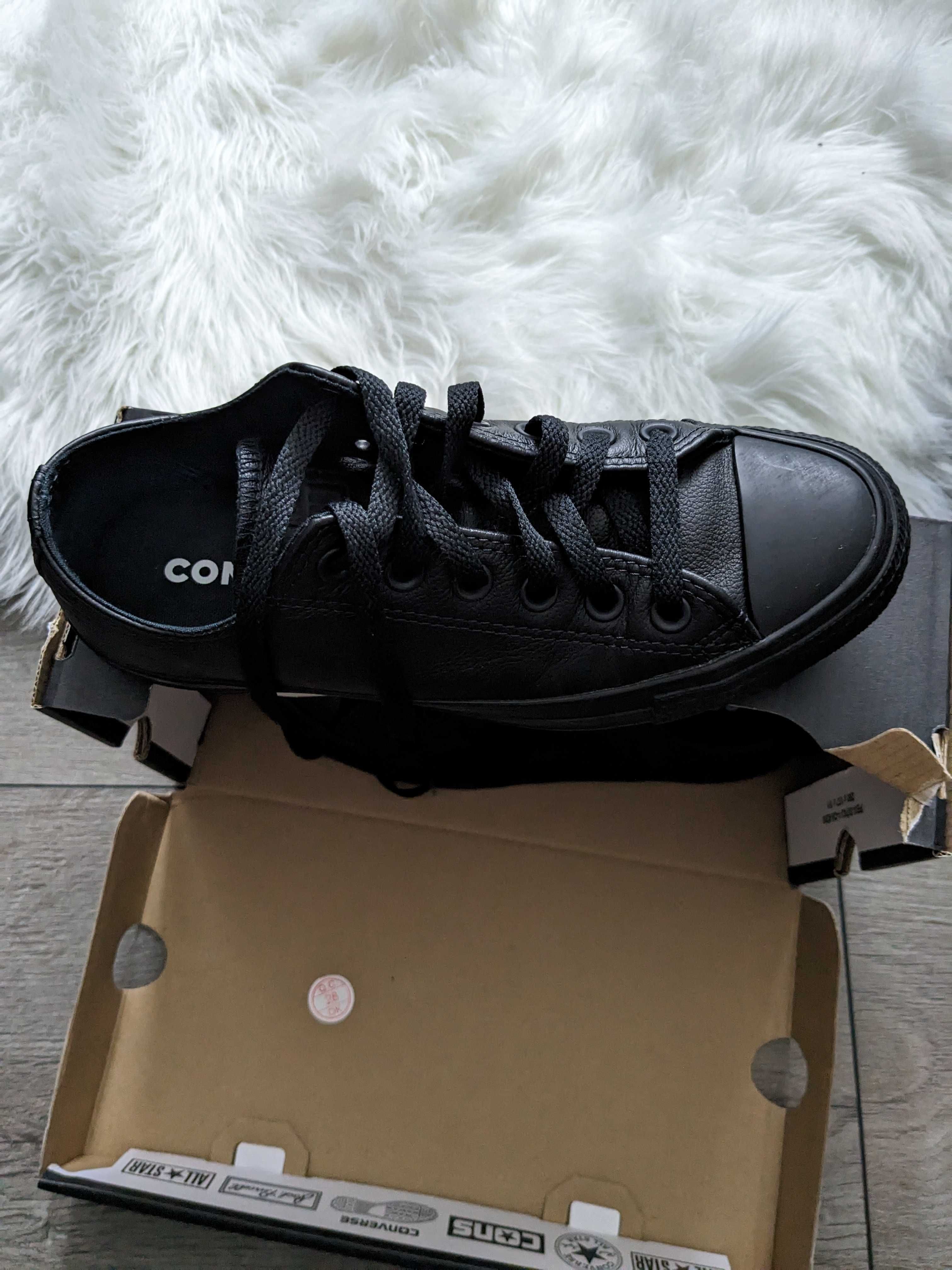 Converse negru de piele