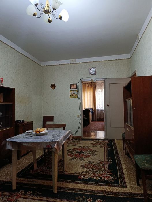 Ттз-2.базар.3/1/4 ,подвал,парковка. 89000уе