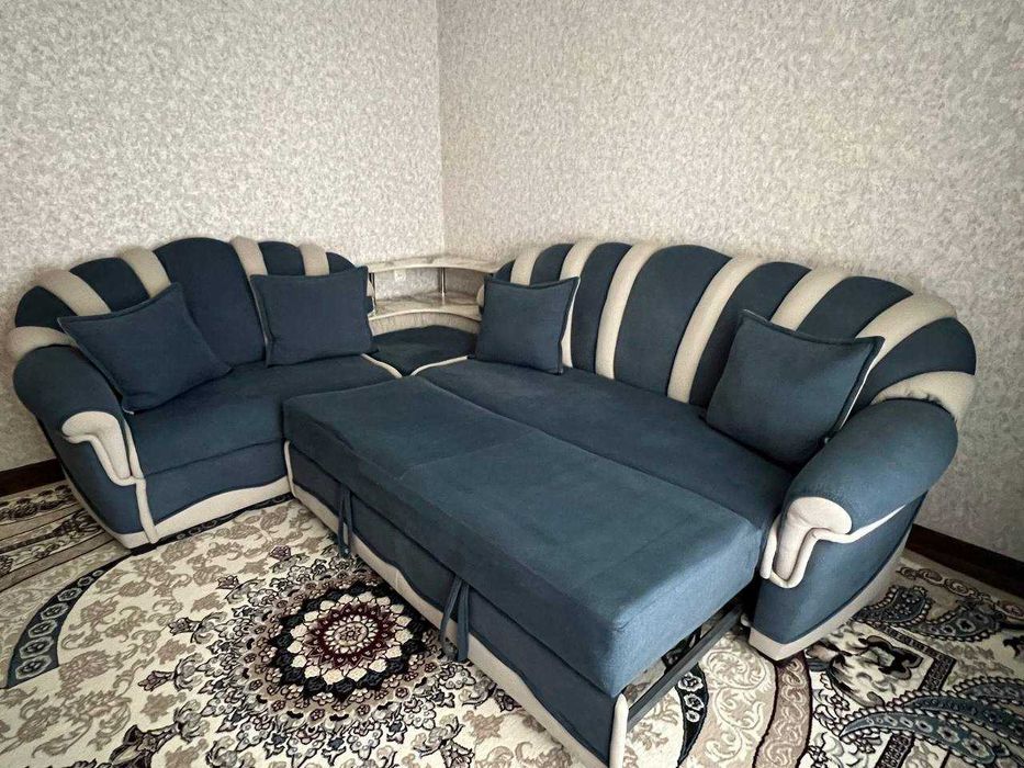 Деван комплект сотилади