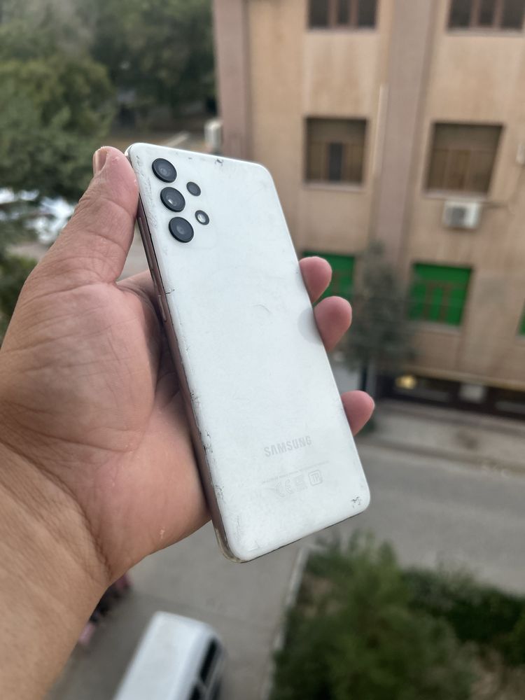A 32 samsung sotiladi 4/64 gb
