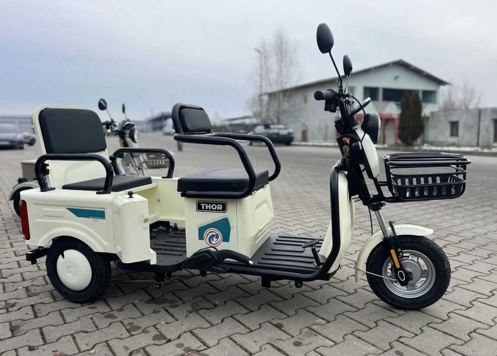 Triciclu persoane + transport FARA PERMIS AUTO !!!