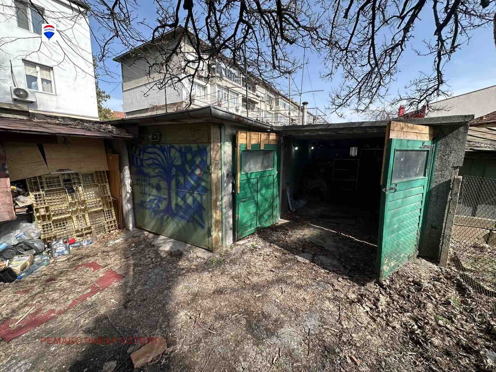 Гараж за продажба кв. ЦЮР