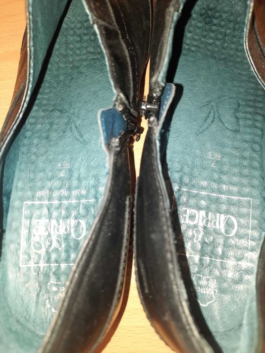 Caprice, елегантни боти от естествена кожа