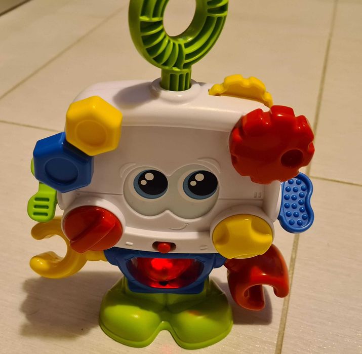 Winfun jucarie robot interactiv cu activitati, lumini si sunete