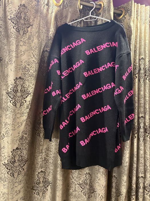 pulover balenciaga