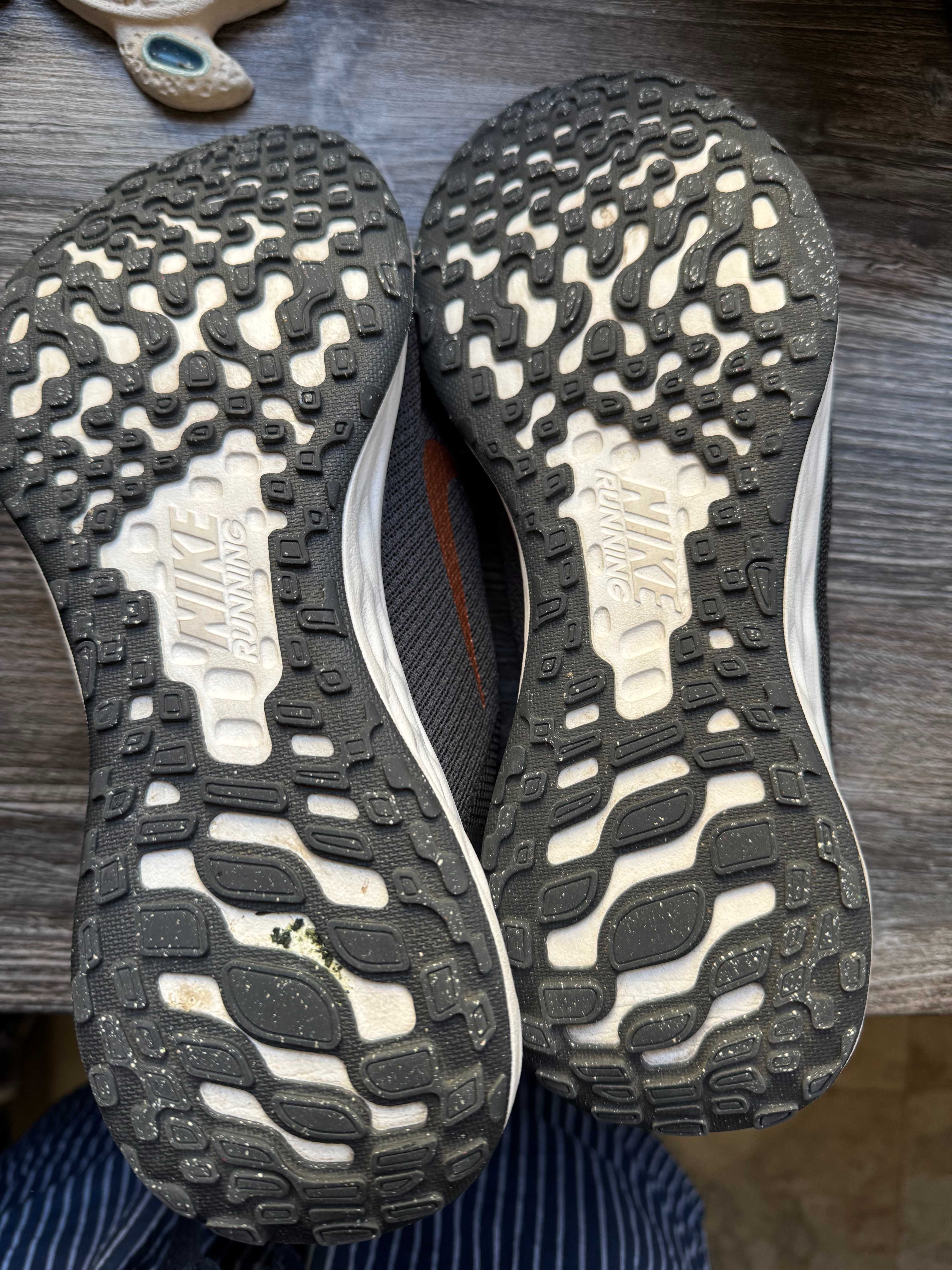 Обувки Nike Downshifter 11 за тичане и фитнес