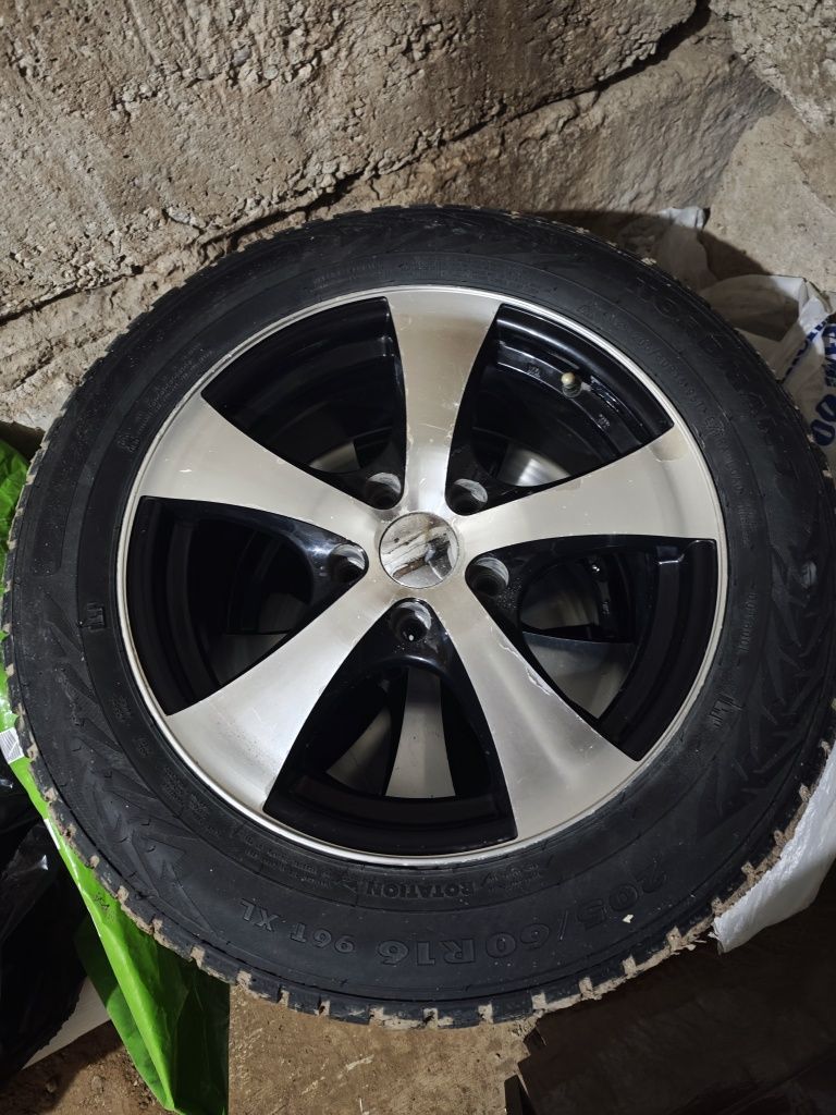 Колеса зимние Nokian Nordman 7 205/60/R16