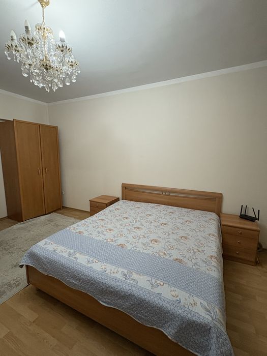 Продается спальный гарнитур