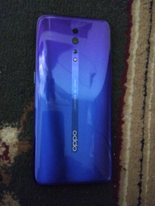Чехол нужен на oppo Reno z