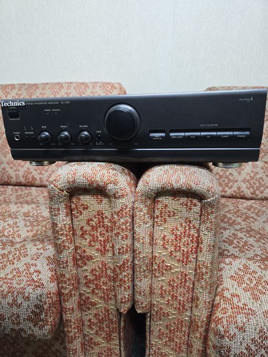 Усилитель Technics SU-V300