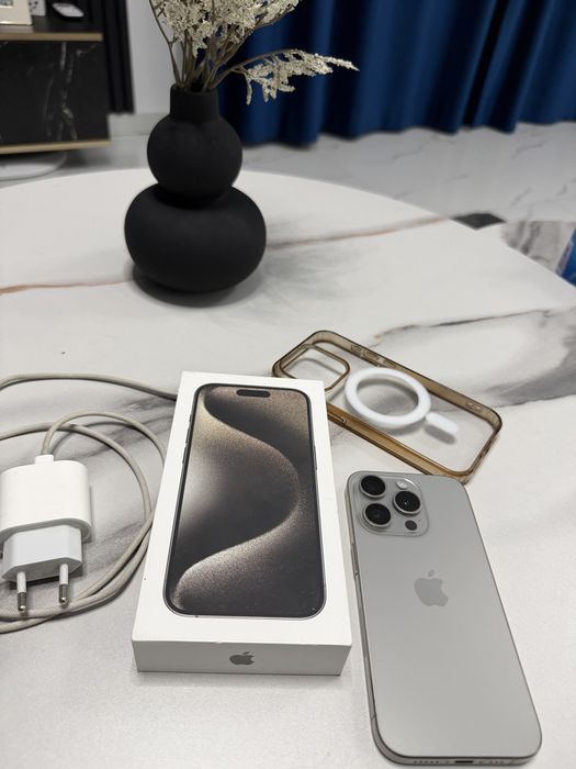 Iphone 15 Pro 256gb Natural Titanium full box 10/10