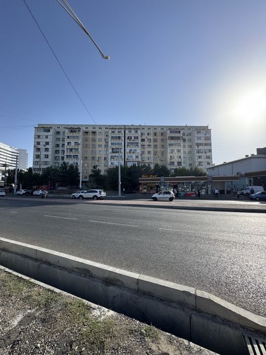 Под бизнес!метро Беруни! 1-я линия,114м.кв,160.000 $