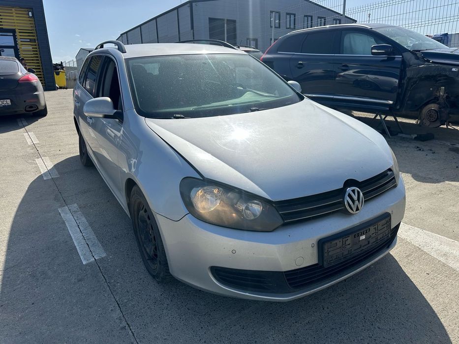 Dezmembrez / Dezmembrari / Piese / Accesorii Vw golf 6 break gri 2.0 tdi CBDB volan stanga