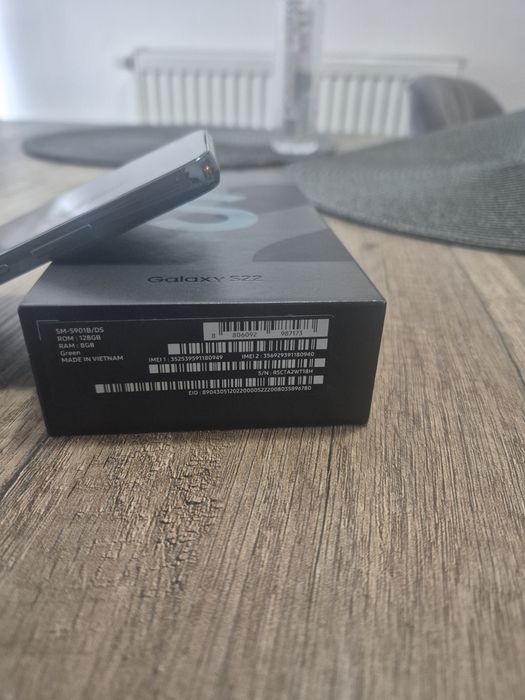 Vând Samsung Galaxy S22