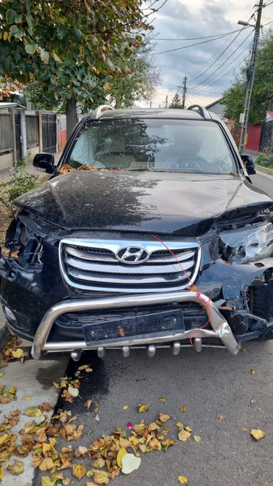 De vânzare auto Hyundai Santa fe 2 2011 avariat