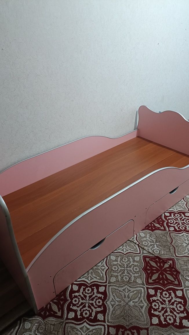 Кровать 180*80см