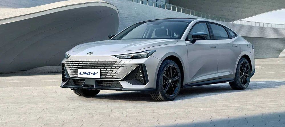 Chaangan UNI-V янги спорткар энди андижонда