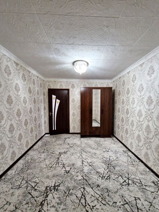 Vokzal saodat restarani 2 xona kvartira sotiladi
