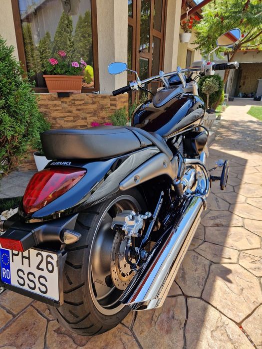 Suzuki Boulevard/ Intruder (2013)