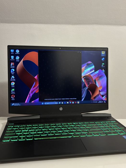 Laptop Gaming HP Pavilion 15-dk2xxx – Intel i5, RTX, SSD  impecabi