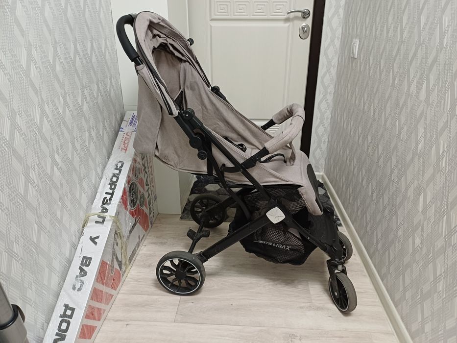 Продам детскую коляску,новая