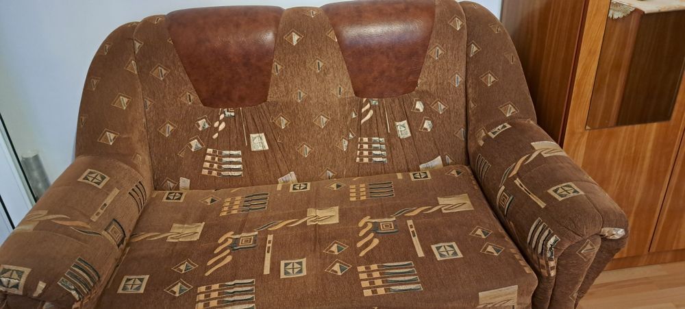 Vind canapea cu 2 locuri ,neextensibilă