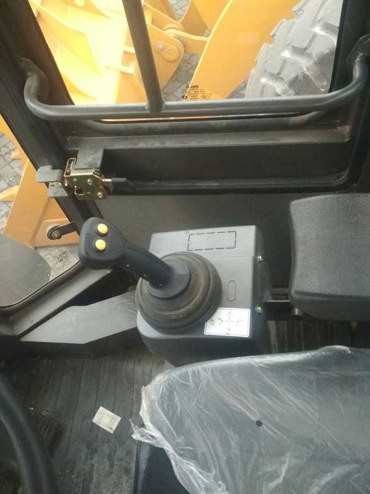Погрузчик SDLG & VOLVO  L933F