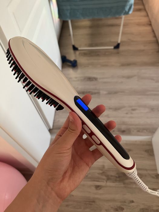 Perie de indreptat parul
